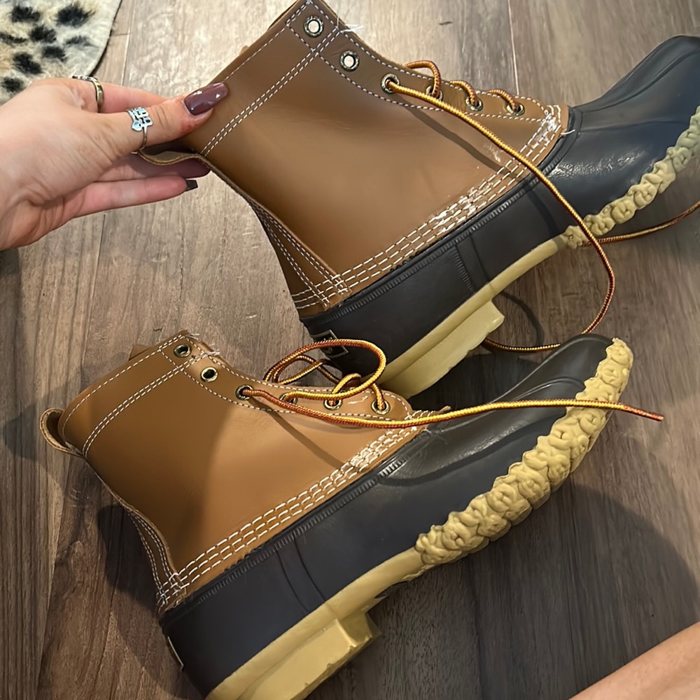 Brand new LL bean 8” duck boots 9